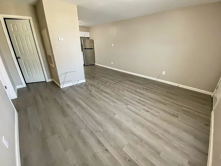 909 Wilder St — Photo 3