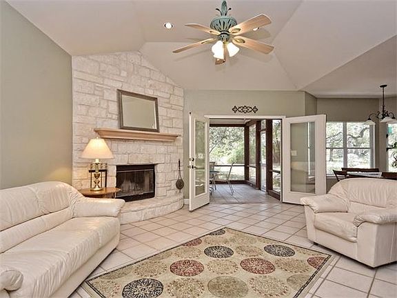 3rd image of 109 Augusta Dr
