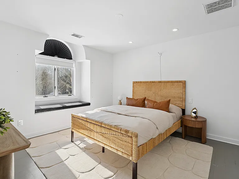 42 Broidy Ln — Photo 11