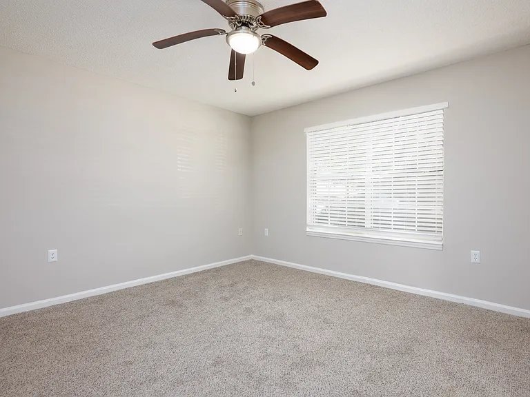 Cedar Trace Apartment Homes — Photo 10