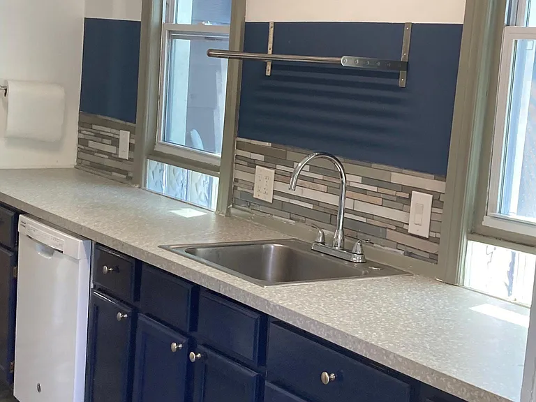 1312 E Harry Ave — Photo 24