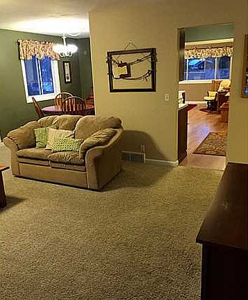 5th image of 720 Ash St