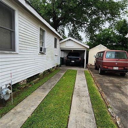 2nd image of 124 Claiborne Ct