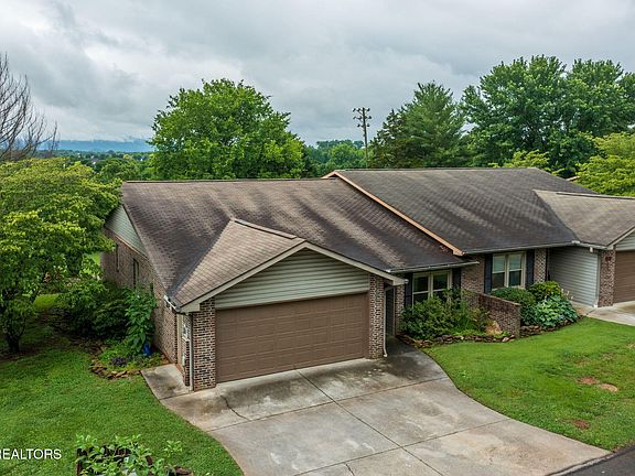 2nd image of 219 Villa Dr