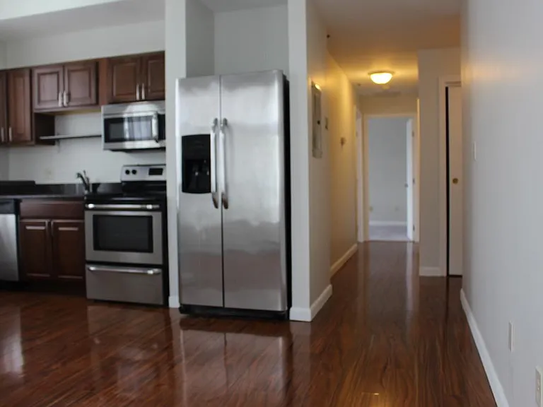 12 Walnut St #1 — Photo 5