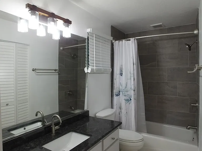 4031 Iola Dr — Photo 4