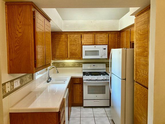 3rd image of 7000 Gregorich Dr Unit G