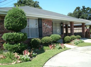 1200 W William David Dr, New Orleans, LA 70005