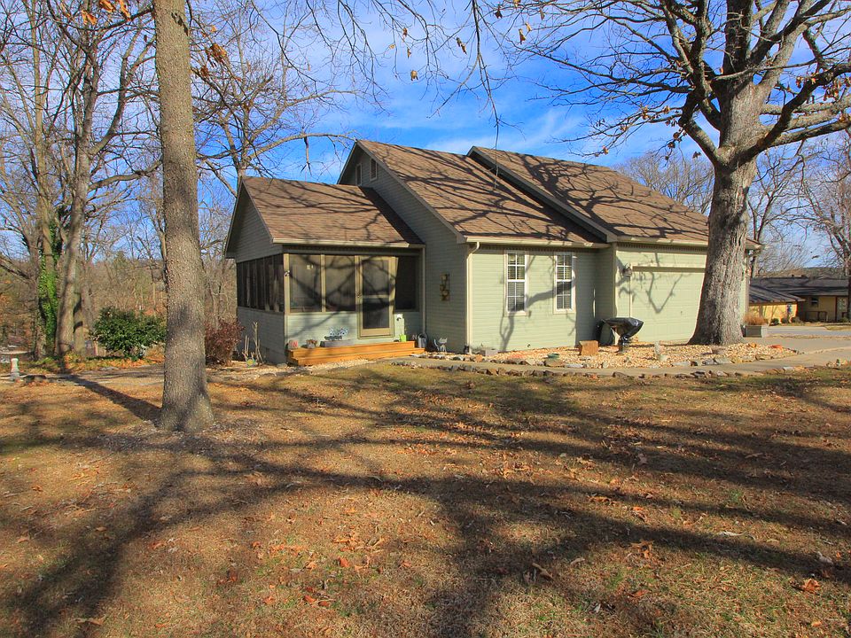 1st image of 16590 Willow Dr