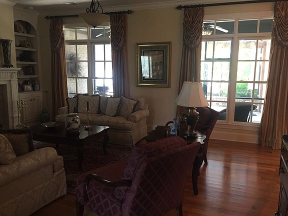 5th image of 3182 Wetherby Dr