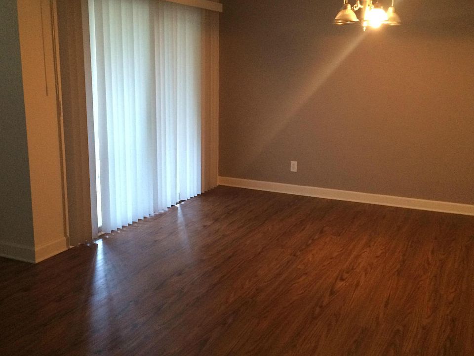 2nd image of 1800 Park Ave APT 120