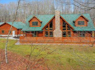 W14888 Fishermans Ln, Silver Cliff, WI 54104