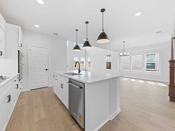 7th image of this home