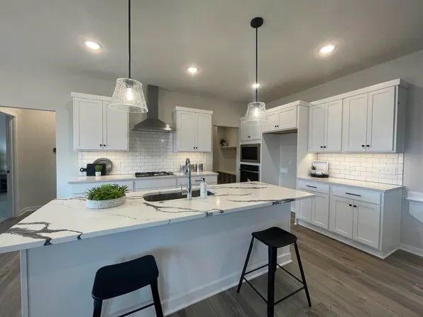 11004 Bearcreek Dr, Papillion, NE 68046