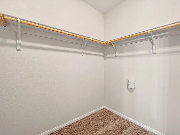Riviera Apartments — Photo 21