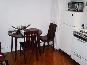 Rented by Maximus Realty Group