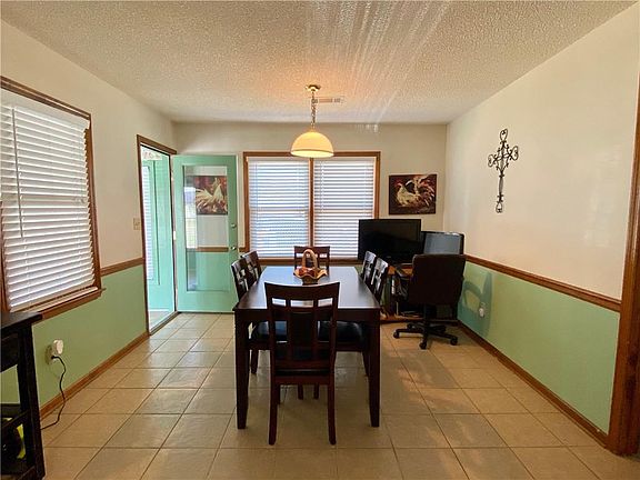 2nd image of 3304 Cater Ct