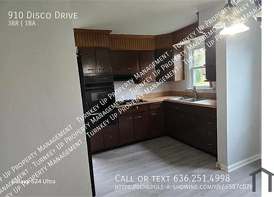 910 Disco Dr — Photo 1