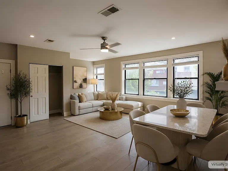 1119 S Braddock Ave — Photo 2