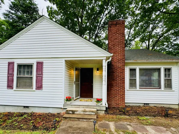 2524 Beechwood Ln, Danville, VA 24541