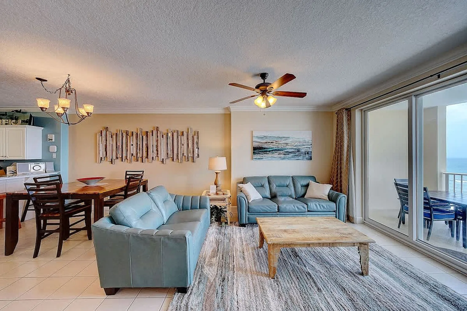 2 bed, 2.0 bath, 1140 sqft, $4,911 — Photo 2