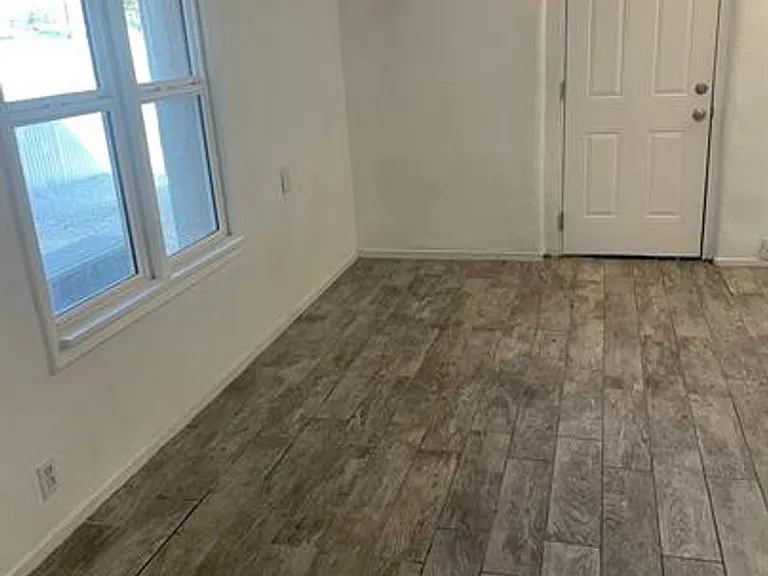 3337 E Flower St — Photo 9