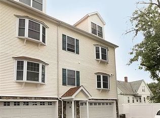 177 West Ave APT 4, Stamford, CT 06902