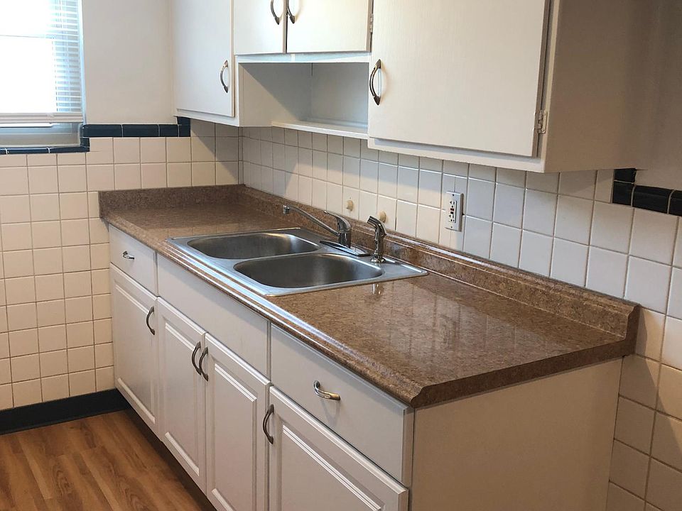 2nd image of 7714 Laurel Ave APT 3