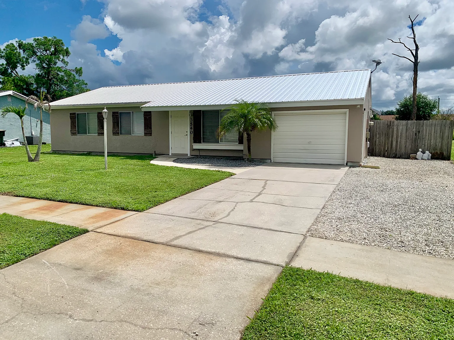 3540 Elyton Ct — Photo 2