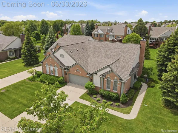 17003 Birchwood Dr #80, Northville, MI 48168