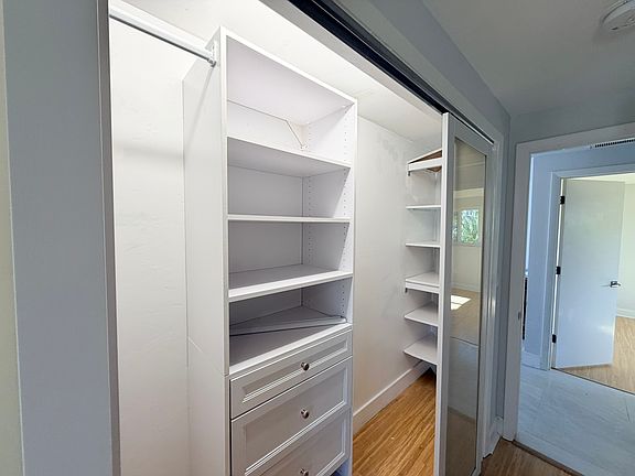 5th image of 537 Outrigger Ln