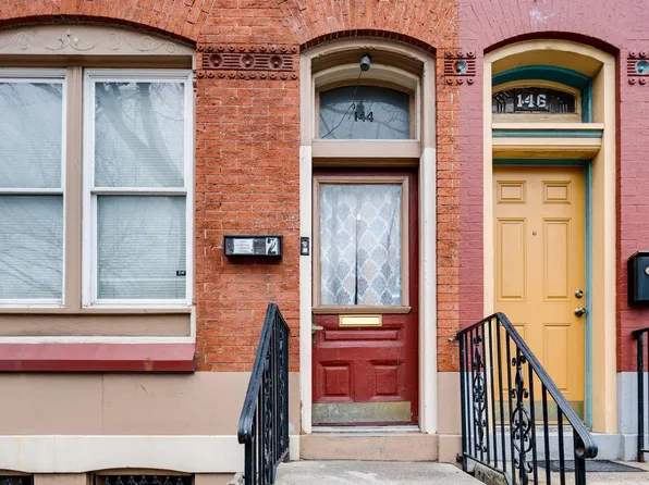 144 N 11th St, Reading, PA 19601