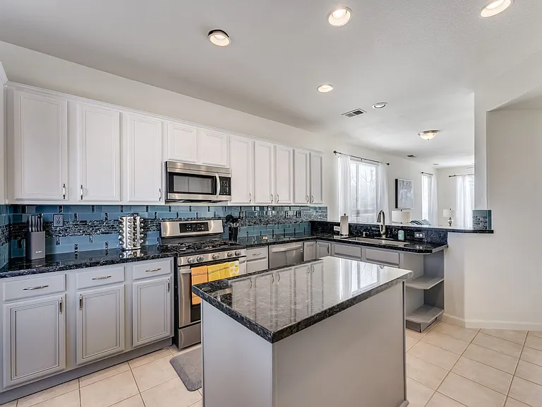 1668 Rocky Cove Ln — Photo 12