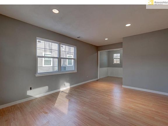 3rd image of 2733 S 49th St