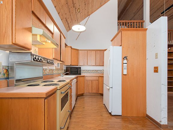 4th image of 110 Merry Etta Dr