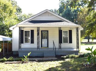 607 W 3rd St, Tuscumbia, AL 35674