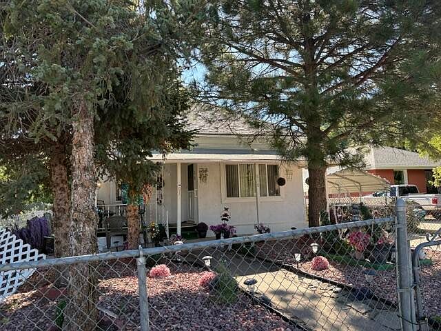 1st image of 610 N Linden Ave