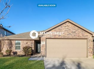 7620 Rainbow Creek Dr, Fort Worth, TX 76123