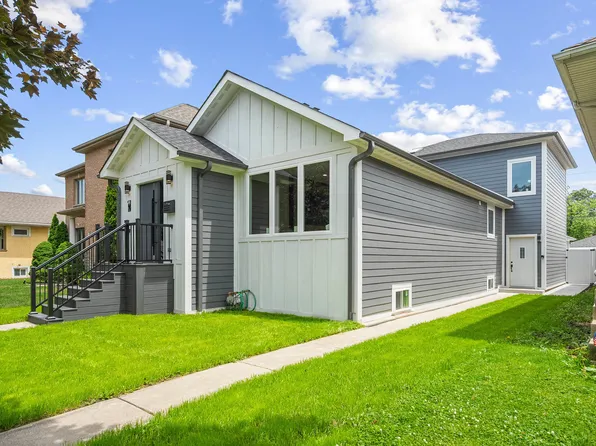 2563 Maple St, River Grove, IL 60171