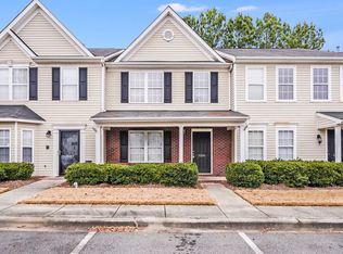 3260 Barons Court Rd, Charlotte, NC 28213