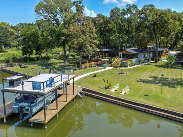 6185 Apache Dr, Mabank, TX 75156