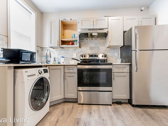 2nd image of 2830 Rosehill St #2