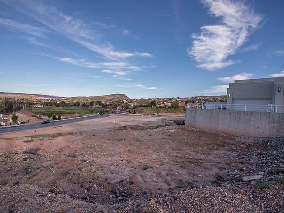 3rd image of 676 W Lava Point Dr #42