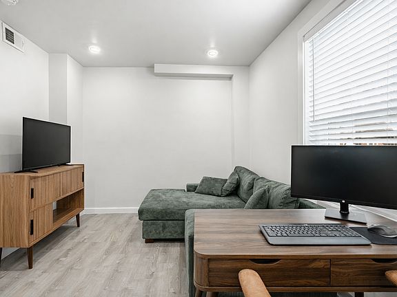 5th image of 324-326 Darby Rd #1R