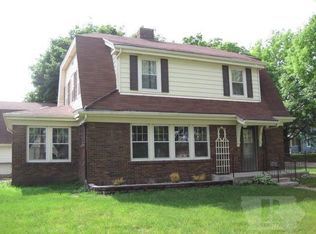 115 N 8th St, Cherokee, IA 51012