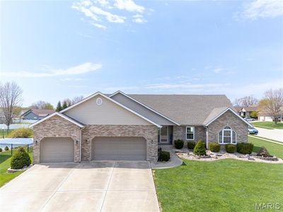 177 Oak Hill Dr, Maryville, IL, 62062
