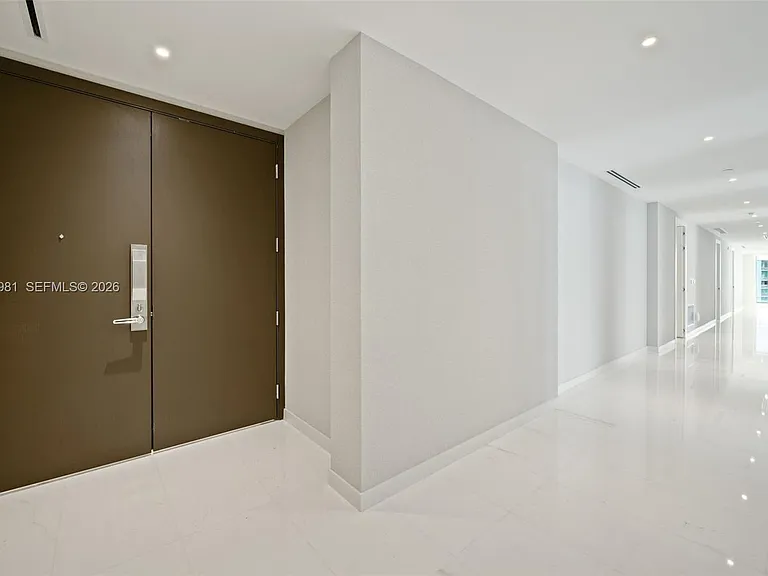 300 Biscayne Boulevard Way #3201 — Photo 31