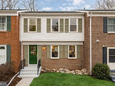 9532 Burdett Rd, Burke, VA, 22015