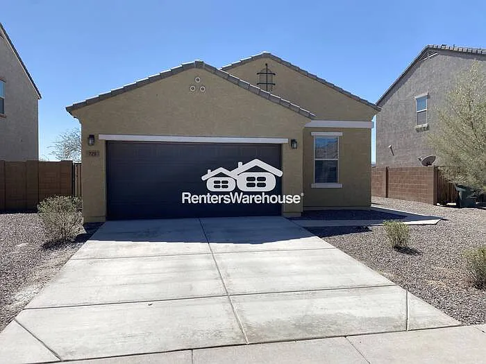 729 W Nova Pl — Photo 2