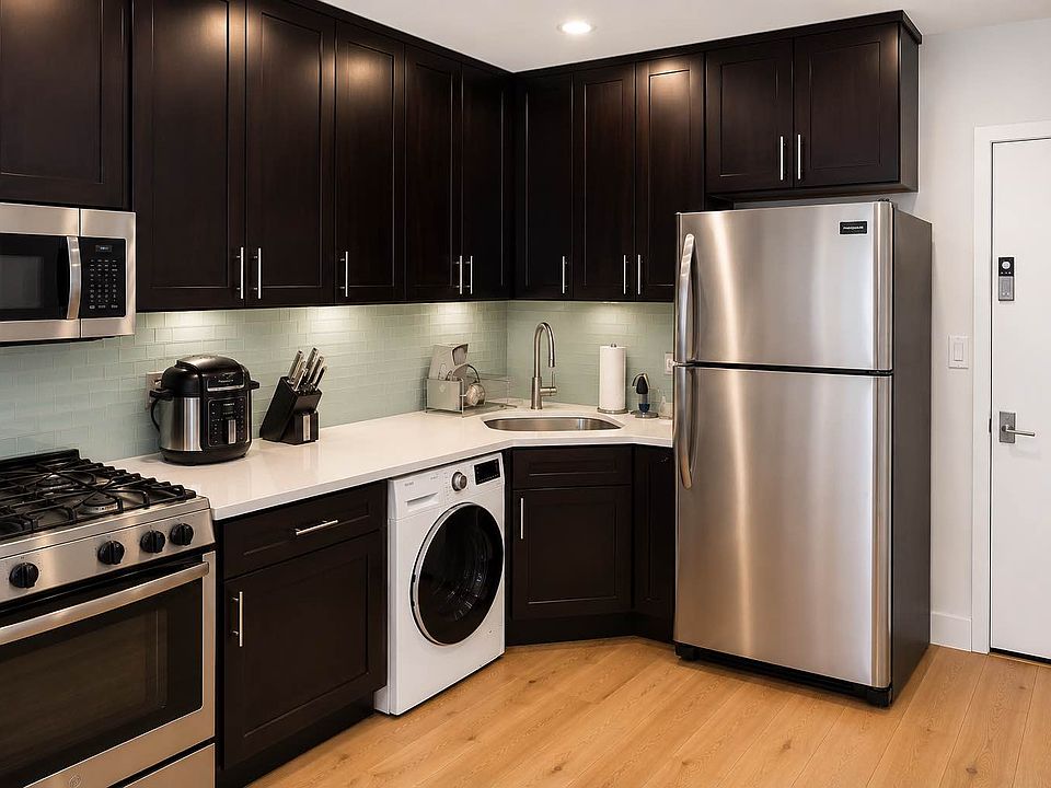 1st image of 566 Baltic St APT 3L